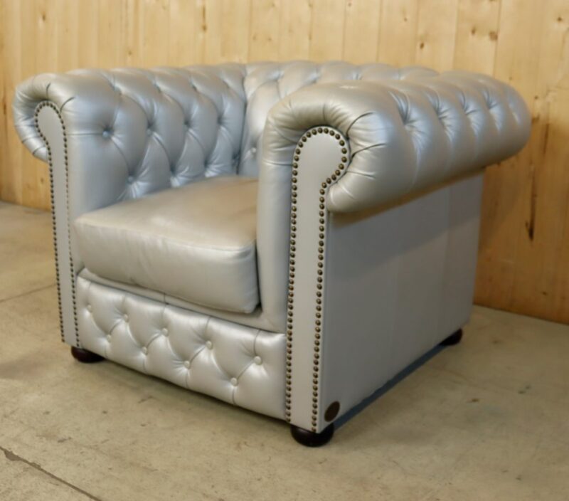 RE-USE Fauteuil The Chesterfield Brand