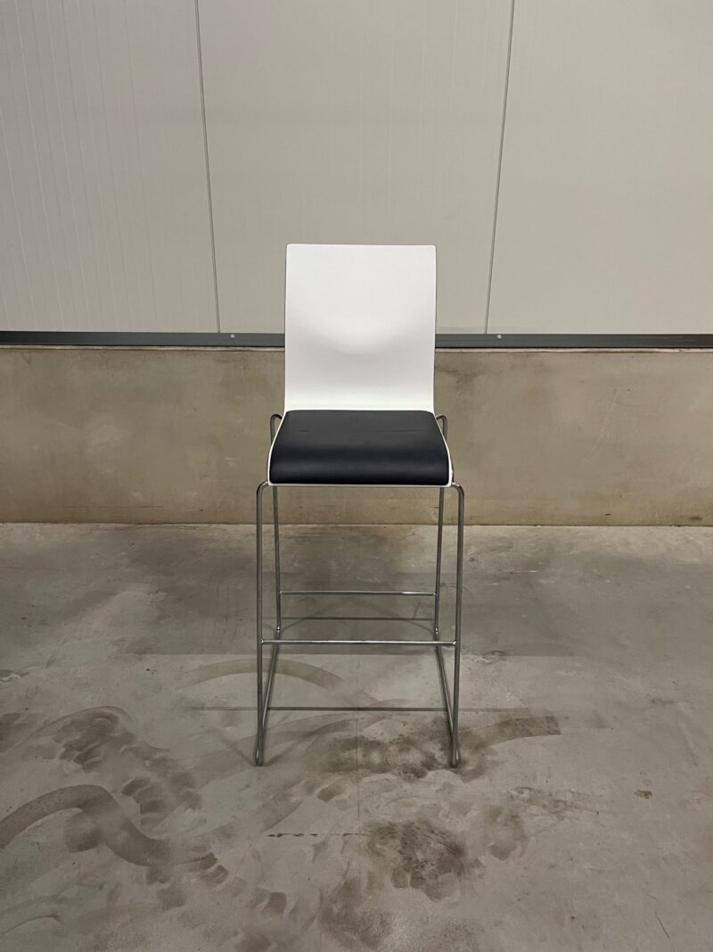 Bartafel met 4 krukken - Afbeelding 5