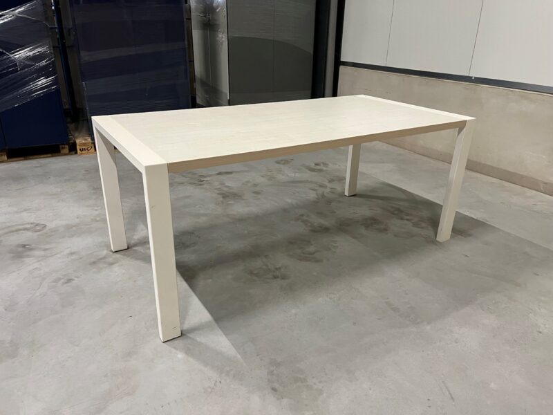 Vergadertafel Ahrend Portal